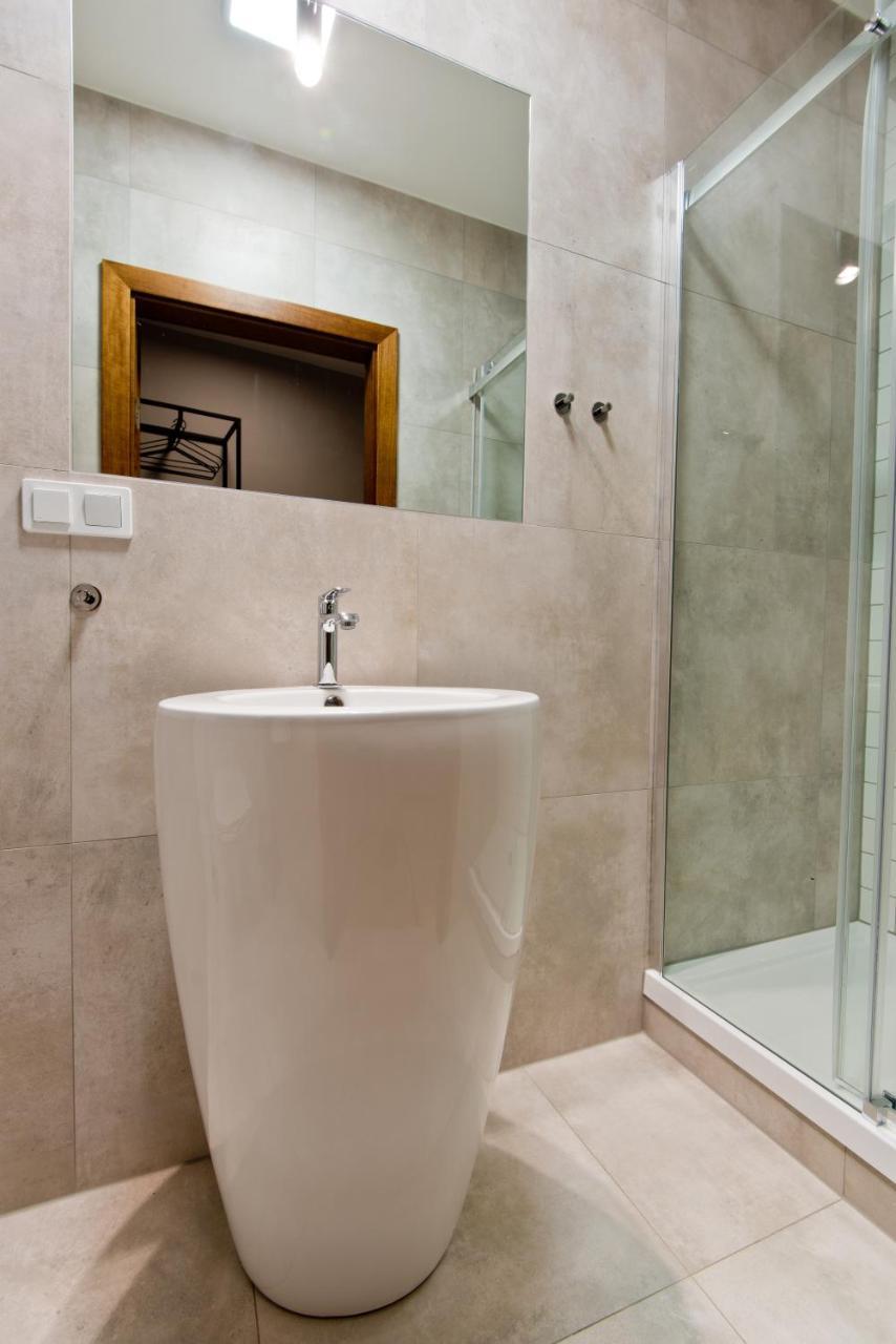 Apartsuites I Sorau Żary Buitenkant foto Bathroom