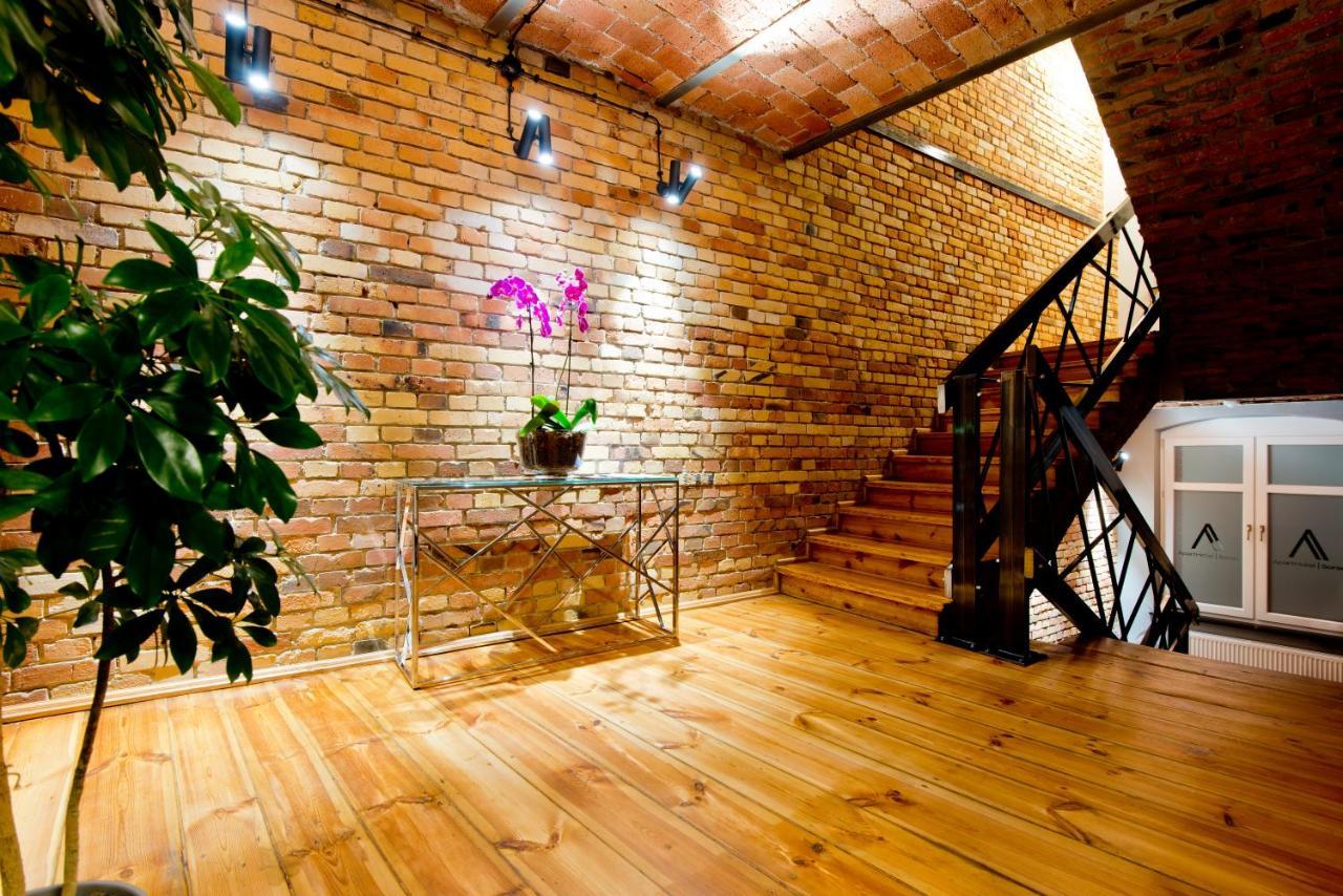 Apartsuites I Sorau Żary Buitenkant foto Interior of the building